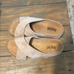 Women's Tan Sandals